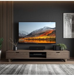 Salon z dużym TV na ścianie