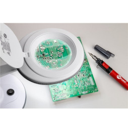 Lupa stojąca 100mm 1,7x podświetlenie LED 450lm