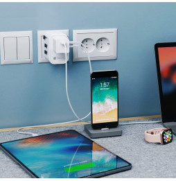 Techly Adapter podróżny wtyków zasilania EU/UK/USA ładowarka 3x USB